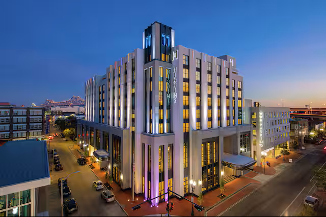 The Higgins Hotel New Orleans, Curio Collection by Hilton