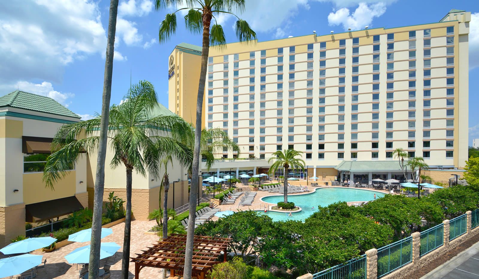 Rosen Plaza Hotel